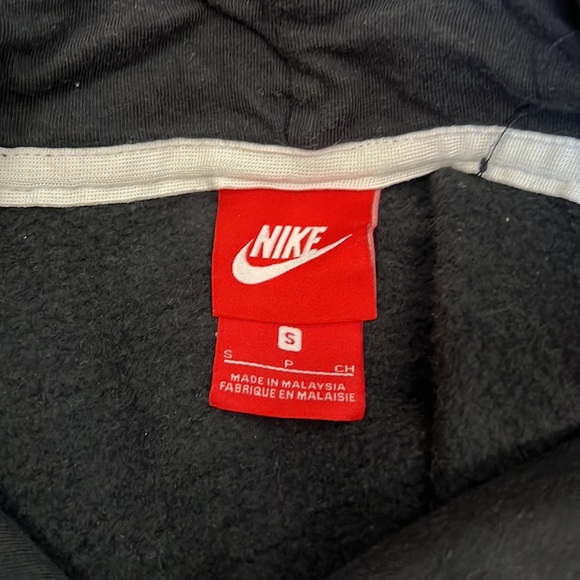NWOT! Vintage Inspired Nike Sportswear Pullover! Size small - Picture 6 of 7